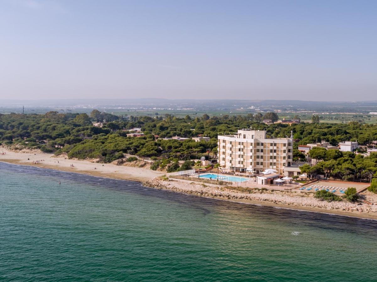 Apulia Hotel Taranto Ara Solis Lido Azzurro Exterior photo